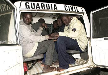 Mejora el tiempo y vuelven las pateras