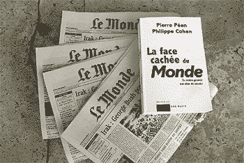 Portada del libro sobre el diario francés  Le Monde. 