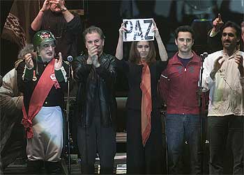 10.000 personas claman por la paz en el concierto-protesta 'No en nuestro nombre'