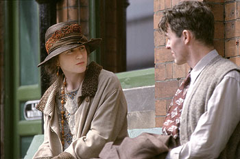 Fotograma de   Las horas,   con Nicole Kidman en el papel de Virginia Woolf.