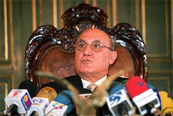 El presidente del Supremo, Francisco Hernando, durante la rueda de prensa en la que informó del fallo.