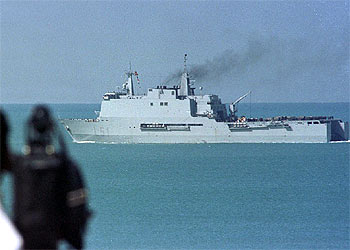 Salida del buque de asalto anfibio  Galicia  de la base de Rota.