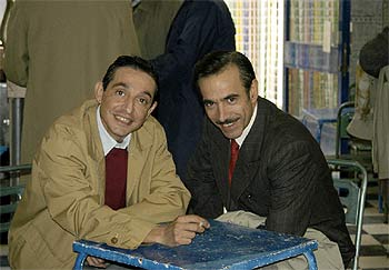 Roberto Cairo e Imanol Arias, en la serie   Cuéntame cómo pasó .