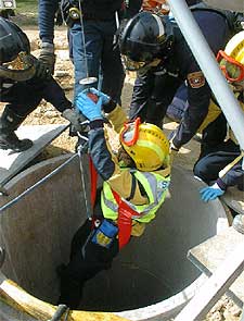 Herido un obrero que quedó sepultado al caerle parte del techo de un túnel