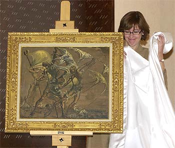 Montse Aguer, directora del Centro de Estudios Dalinianos, descubre el cuadro  Tres mujeres...,  de Dalí.