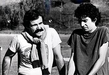 Antonio Resines y Óscar Ladoire, en una imagen de  Ópera prima. 