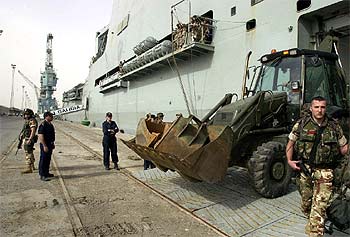 El contigente español llega a Um Qasr