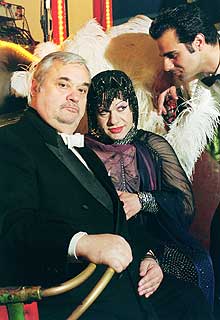 Carles Canut, Mingo Rafols y David Orfinas, en 'Orfeu als inferns'.