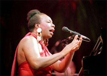 Nina Simone, en una actuación en el Olympia de París en 1991.