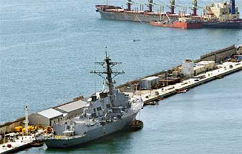 Imagen del destructor  Sir Winston Churchill  atracado ayer en la base naval de Gibraltar.