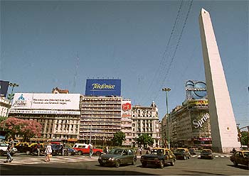 La economía argentina crecerá un 4% este año, según el FMI.