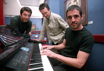 De izquierda a derecha, Ricardo Darín, Óscar Martínez y Germán Palacios, actores del montaje teatral  Art.  rnrn LUIS MAGÁN