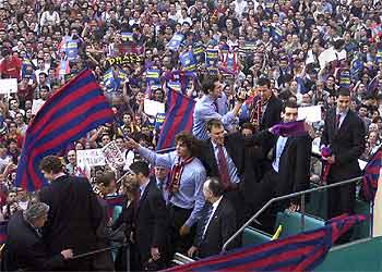 Miles de seguidores celebran la Euroliga obtenida por el Barcelona