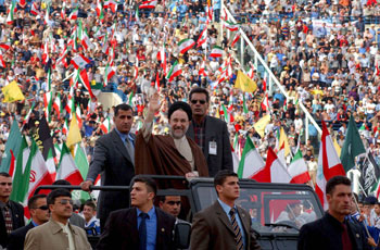 Los chiíes de Líbano aclaman al presidente de Irán