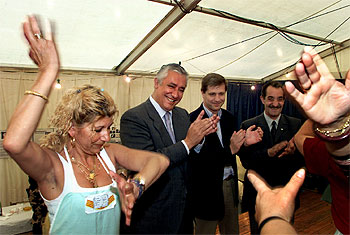 Javier Arenas y Alberto Fernández Díaz, palmeros en Nou Barris