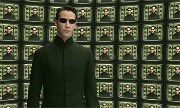 Keanu Reeves, en una escena de  The Matrix reloaded , que ayer se estrenó en Cannes.