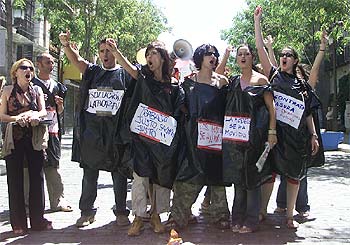 Los modelos de Bellas Artes de Sevilla, contra el trabajo basura