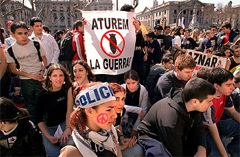 Una de las manifestaciones en Barcelona contra la guerra.