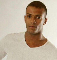 El paracaidista que no conoció a su tercer hijo