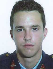 La primera misión del más joven del grupo