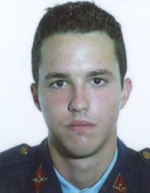 La primera misión del más joven del grupo