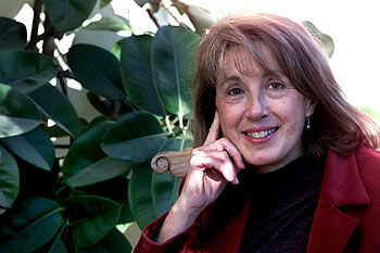 Juana Teresa Betancor, vicepresidenta de la Federación Mundial pro Derecho a Morir, en Barcelona. rnrn TEJEDERAS