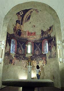Reproducción de las pinturas  del ábside de Santa Maria d'Àneu.