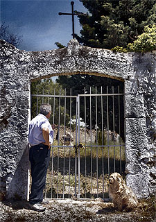 La historia permanece sellada