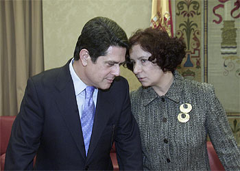 Los ministros de Defensa y Exteriores, Federico Trillo y Ana Palacio.