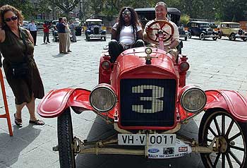 Cien años sobre ruedas en el centro de Valencia