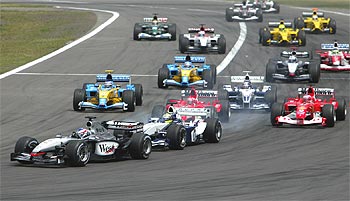 Fernando Alonso, cuarto en el GP de Alemania, ganado por Ralf Schumacher, tras otra exhibición de calidad