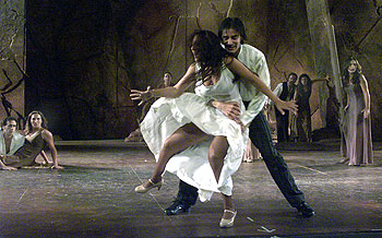 La 'Yerma' de Cristina Hoyos entusiasmó al Generalife