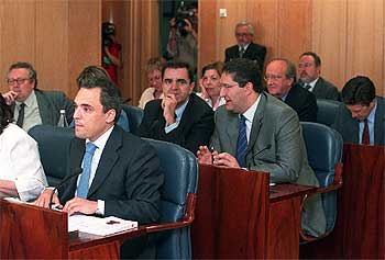 El portavoz del PSOE, Rafel Simancas, durante la reunión de la Diputación Permanente de la Asamblea de Madrid.