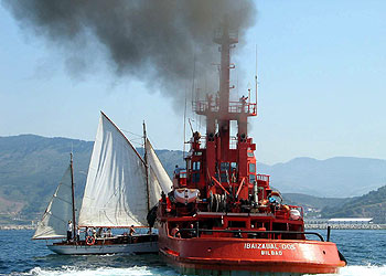 Embestida en la regata más antigua