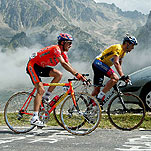 Ullrich, por delante de Armstrong, Zubeldia y Mayo, durante la subida al Tourmalet en la etapa del lunes.