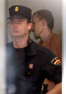 Pietro Arkan, tras ordenar la juez en junio de 2001 su ingreso en prisión.