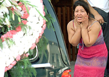 Funeral por el padre y el hijo asesinados