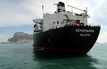 Sustitución de las gasolineras flotantes de Gibraltar