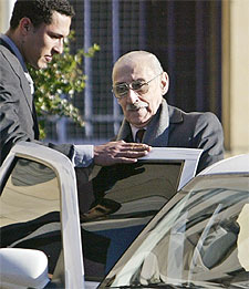Videla, después de comparecer ante el juez, ayer en Buenos Aires.