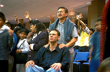 Documental: 'Pelotazo en nombre de Dios'