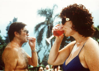 Escena de  La ciénaga,  película que resume la atmósfera decaída de una familia de clase alta del norte argentino.