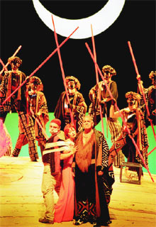 La ópera  L'Upupa,  de Hans Werner Henze, en el Festival de Salzburgo.