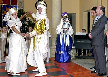 Presentación del certamen de la Luna Mora de Guaro