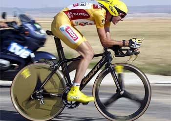Isidro Nozal, durante su contrarreloj victoriosa.