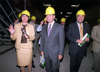 Gutiérrez, Chaves y Monteseirín, ayer, en la inauguración de las obras del metro de Sevilla.