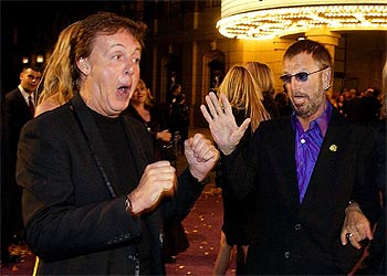 LOS BEATLES RECUERDAN A GEORGE.