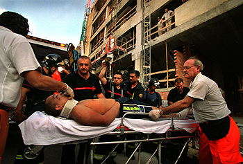 Herido un obrero en Valencia al caer desde un cuarto piso