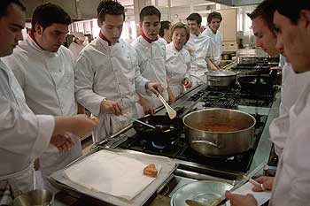 Alumnos de un centro de Majadahonda (Madrid) en una imagen de archivo.