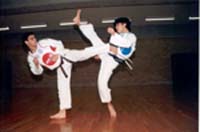 El Campeonato del Mundo Universitario de Taekwondo  busca Imagen