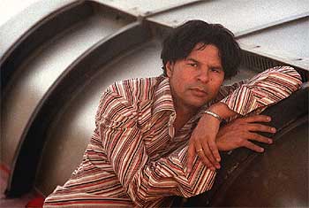 Efraim Medina Reyes obtuvo el Premio Nacional de Novela de Colombia en 2001 con 'Érase una vez el amor pero tuve que matarlo'.